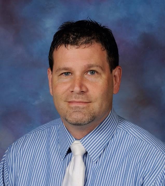 Derek Morris Principal Irving Elementary